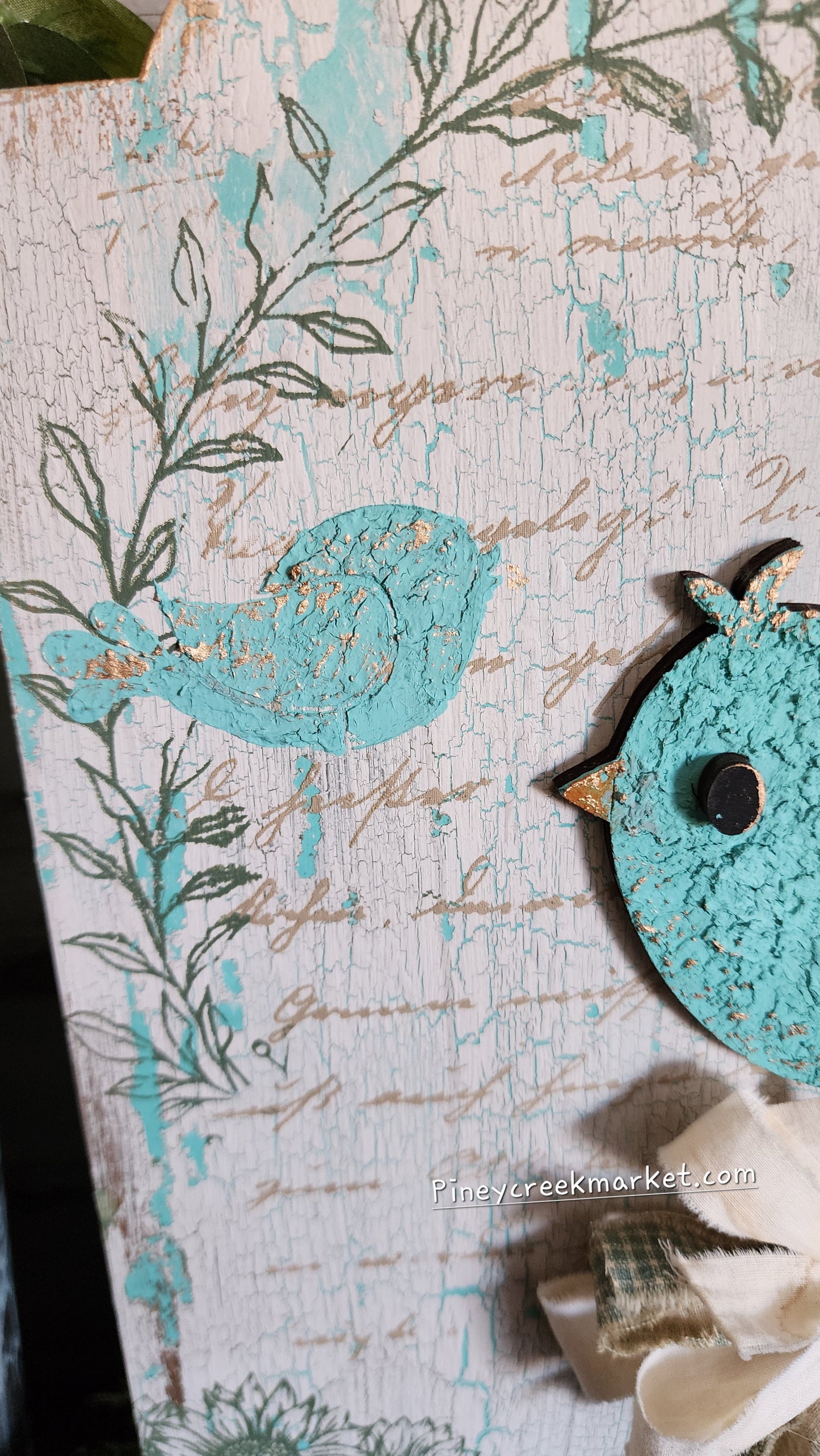 Bird and Spindle on a super cute board and base!🩵