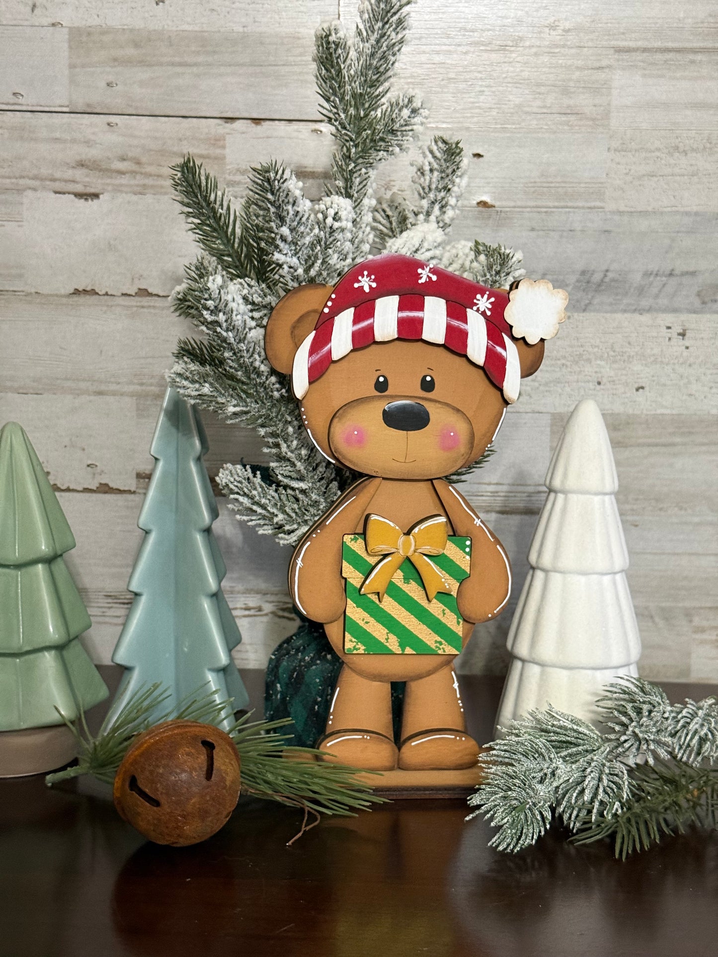 Christmas Bear holding Gift 🎁