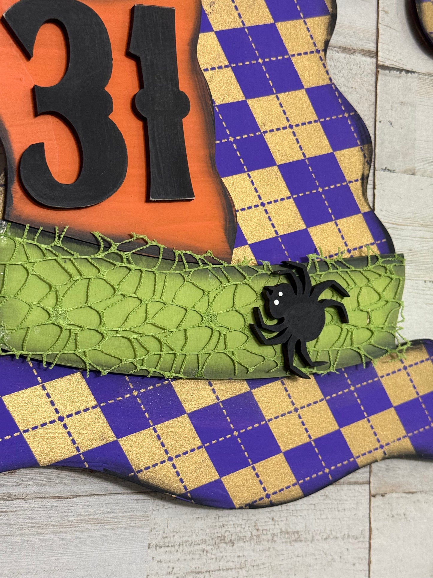 Witch’s Hat October 31 Halloween door hanger!