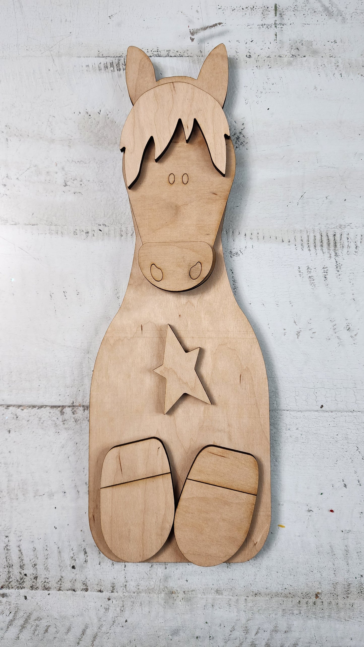 Horse with primitive style board