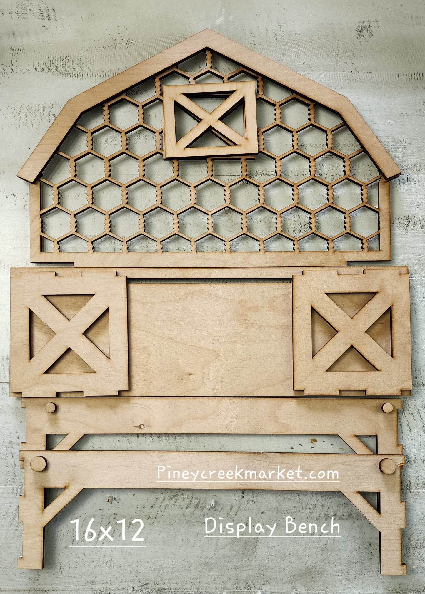 Farmhouse chicken wire look display bench