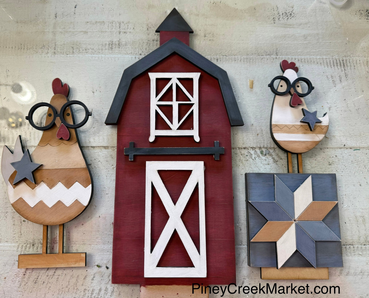 Window interchangeable (window base sold separately) Chicken and Barn