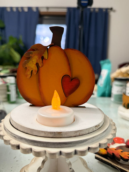 Pumpkin interchangeable with the pedestal
