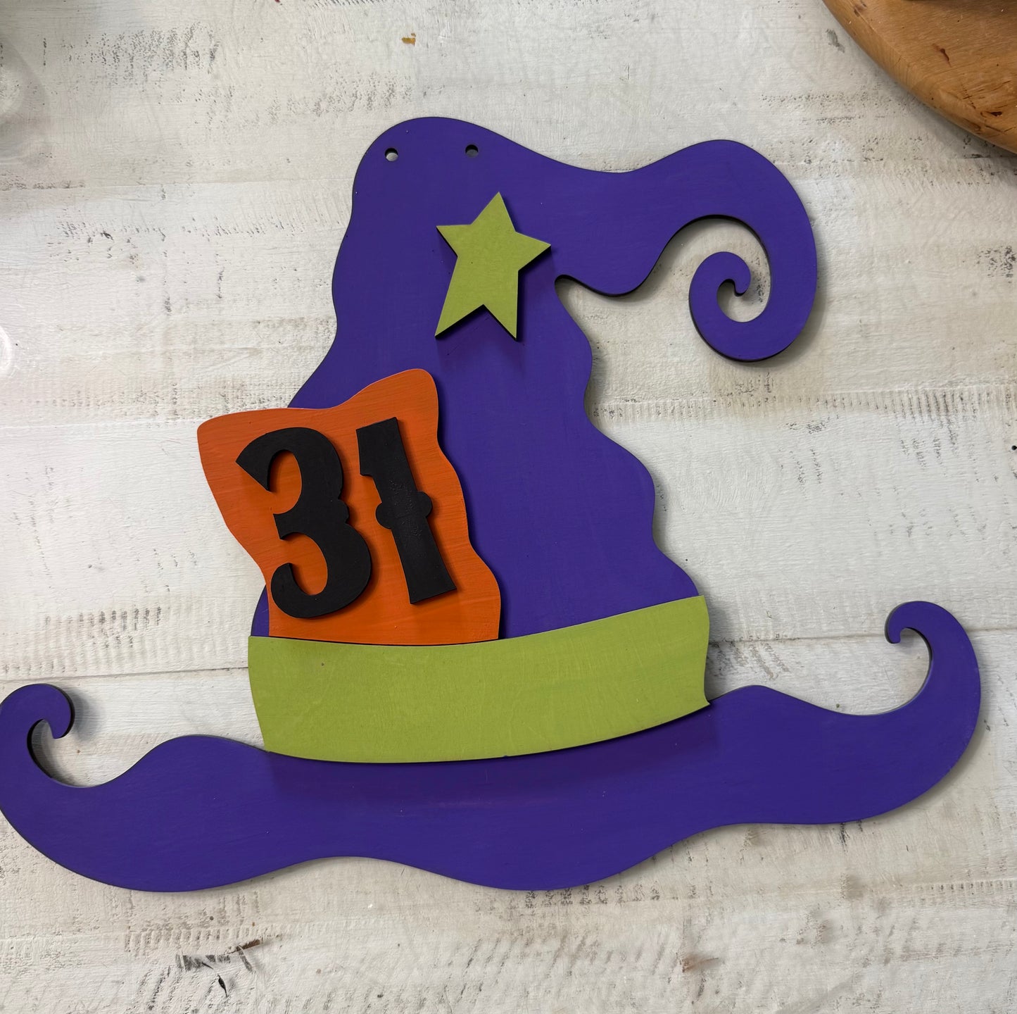 Witch’s Hat October 31 Halloween door hanger!